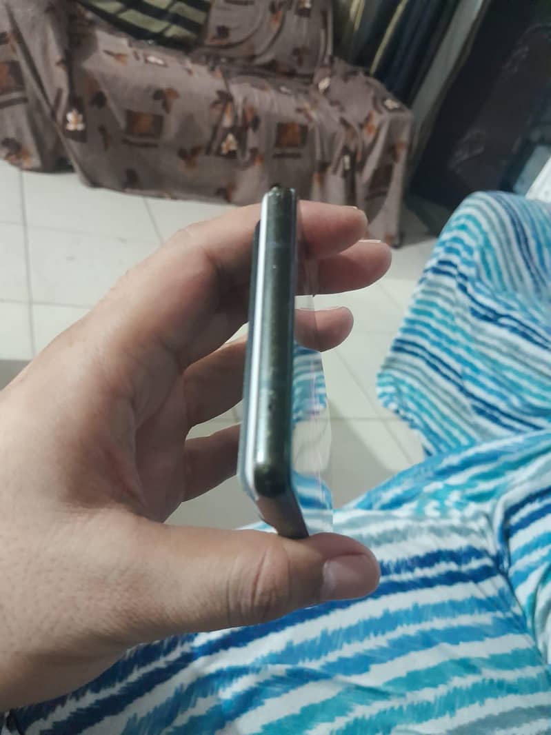 Google Pixel 6 4