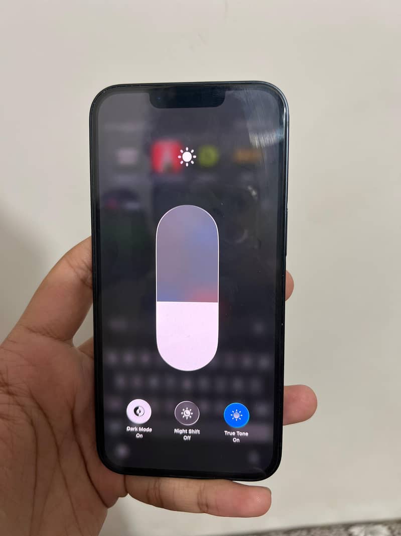 Apple iPhone 13 5