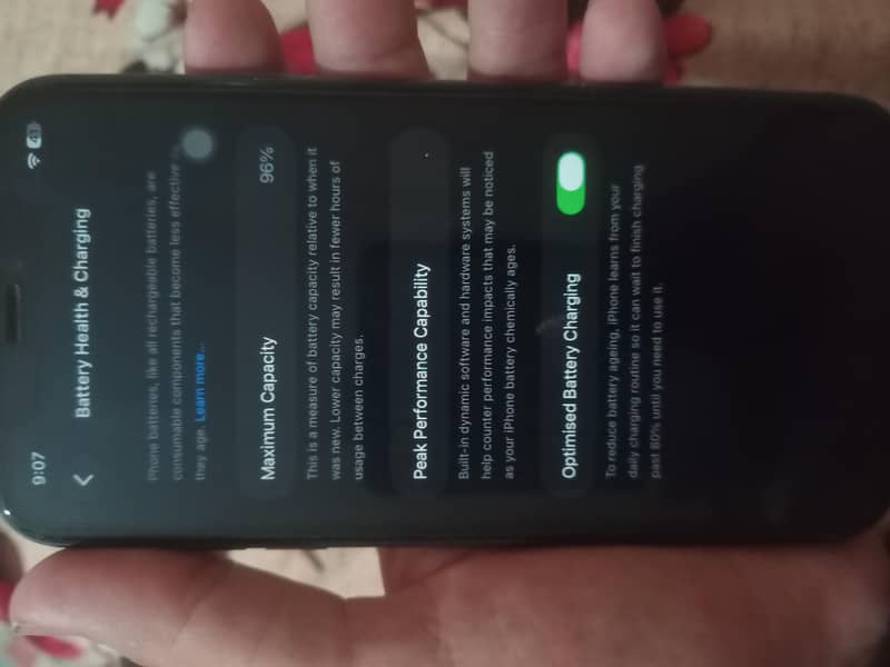 Apple iPhone 11 0