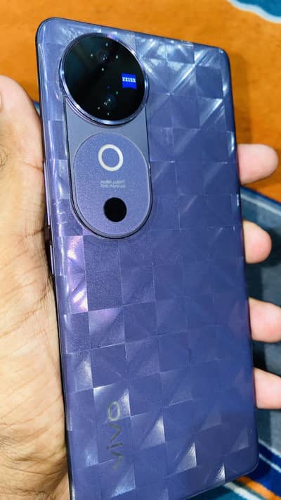 Vivo V40 5g