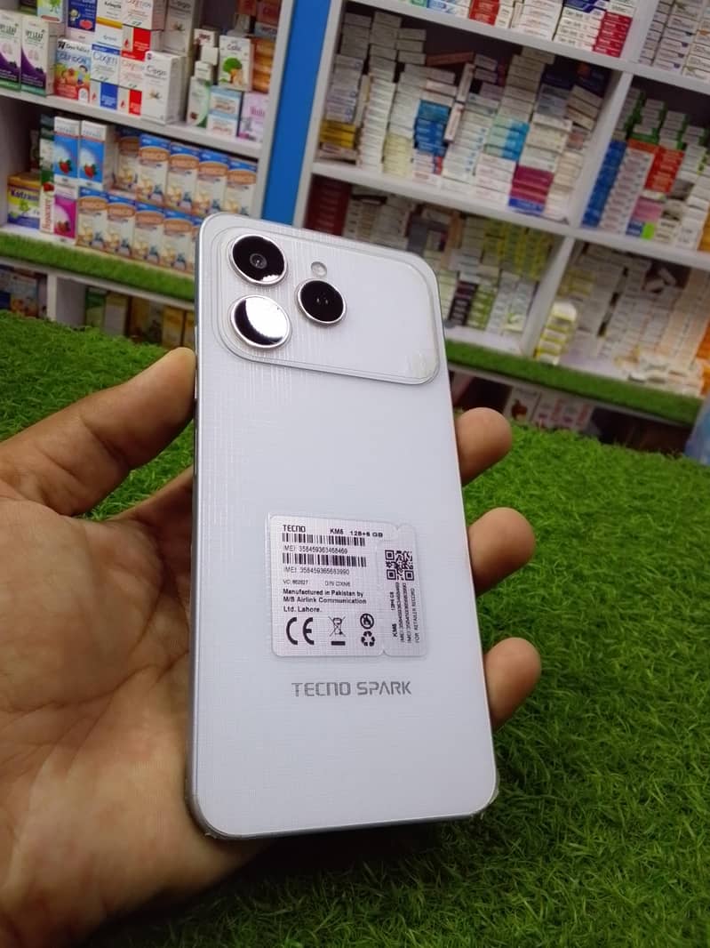 Tecno Spark Pro 0