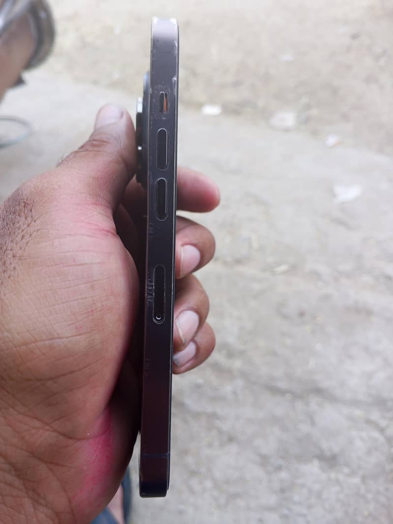 iphone 14pro 2