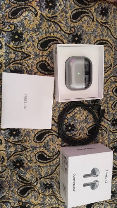 SAMSUNG GALAXY BUDS 3