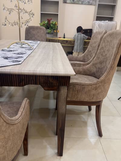 Dinning set with six chairs