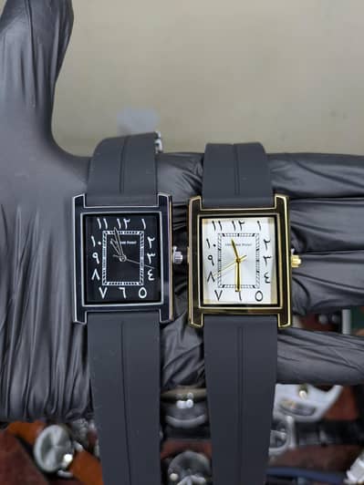 Universe point square watch