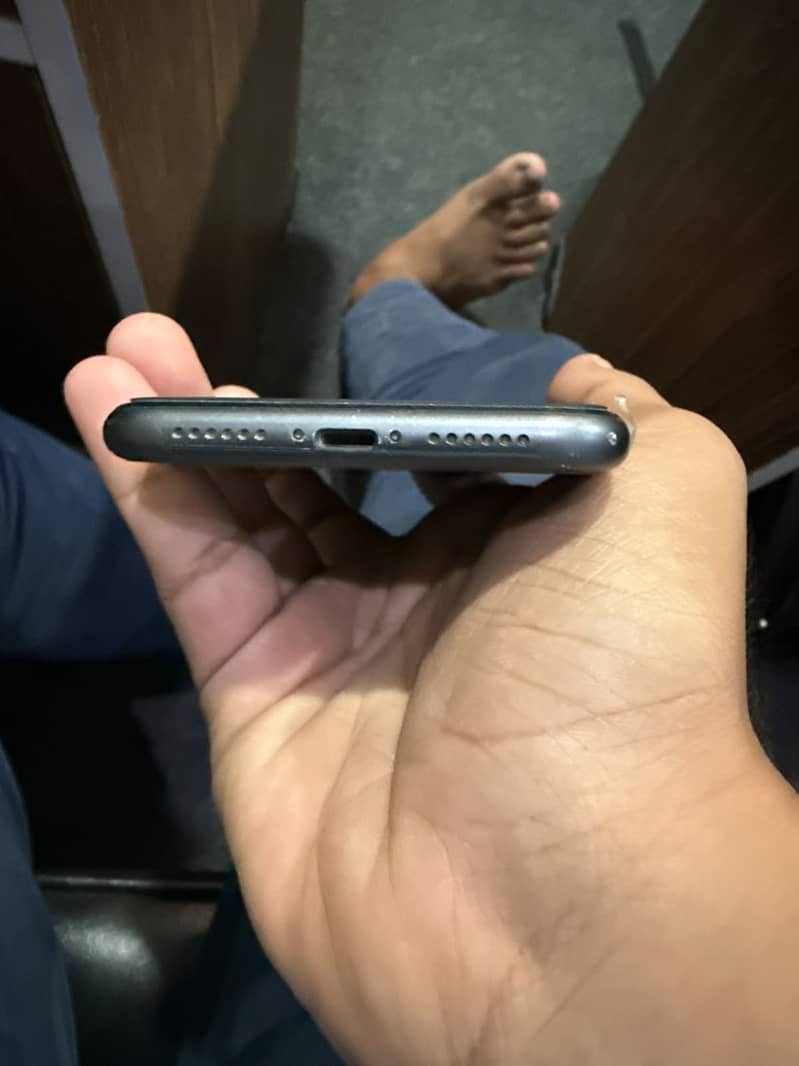 Apple iPhone 11 2
