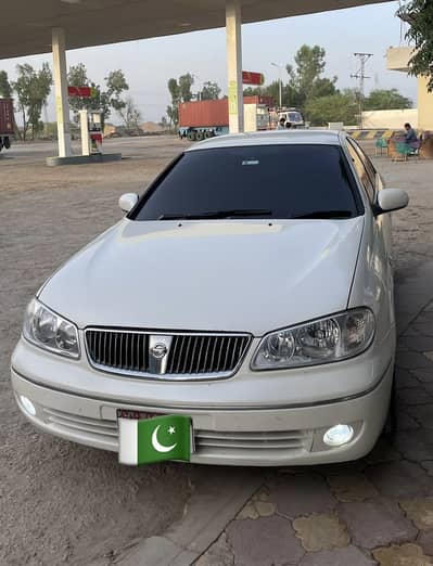 Nissan Sunny Super Saloon 1.6 Automatic