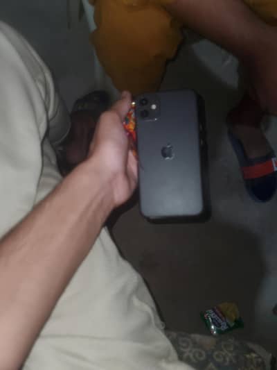 Apple iPhone 11