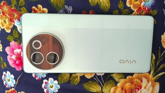 Vivo V30E 5G= 16/256