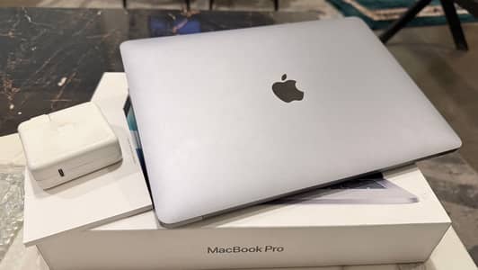 Apple mac book pro 2019