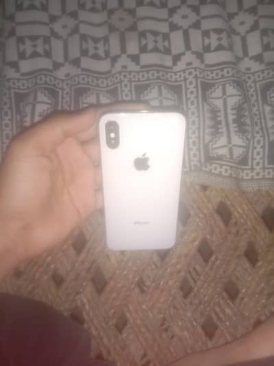 iPhone X