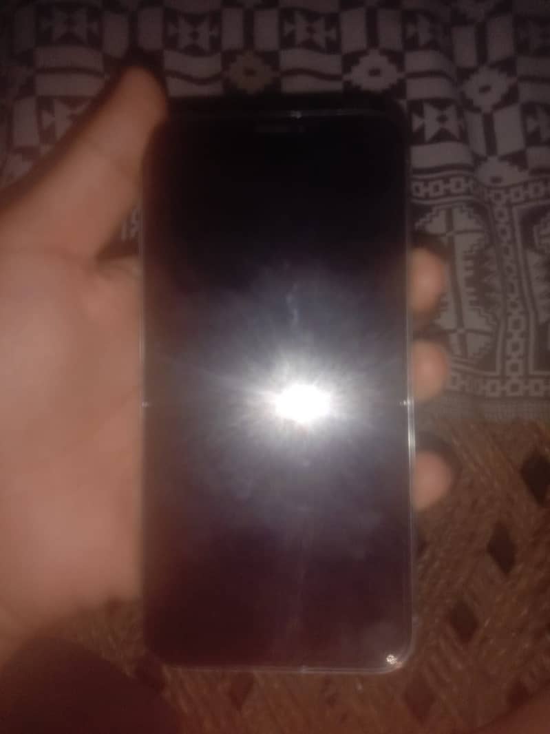 iPhone X 4