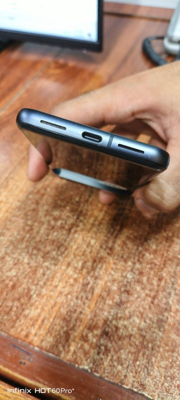 Google Pixel 8 4