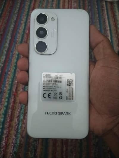 Tecno spark 40 pro+