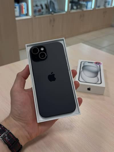 Apple iPhone 15 With Box
