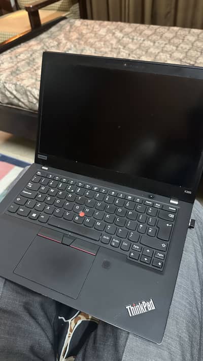 Lenovo x395 ryzen 5 pro 3700u