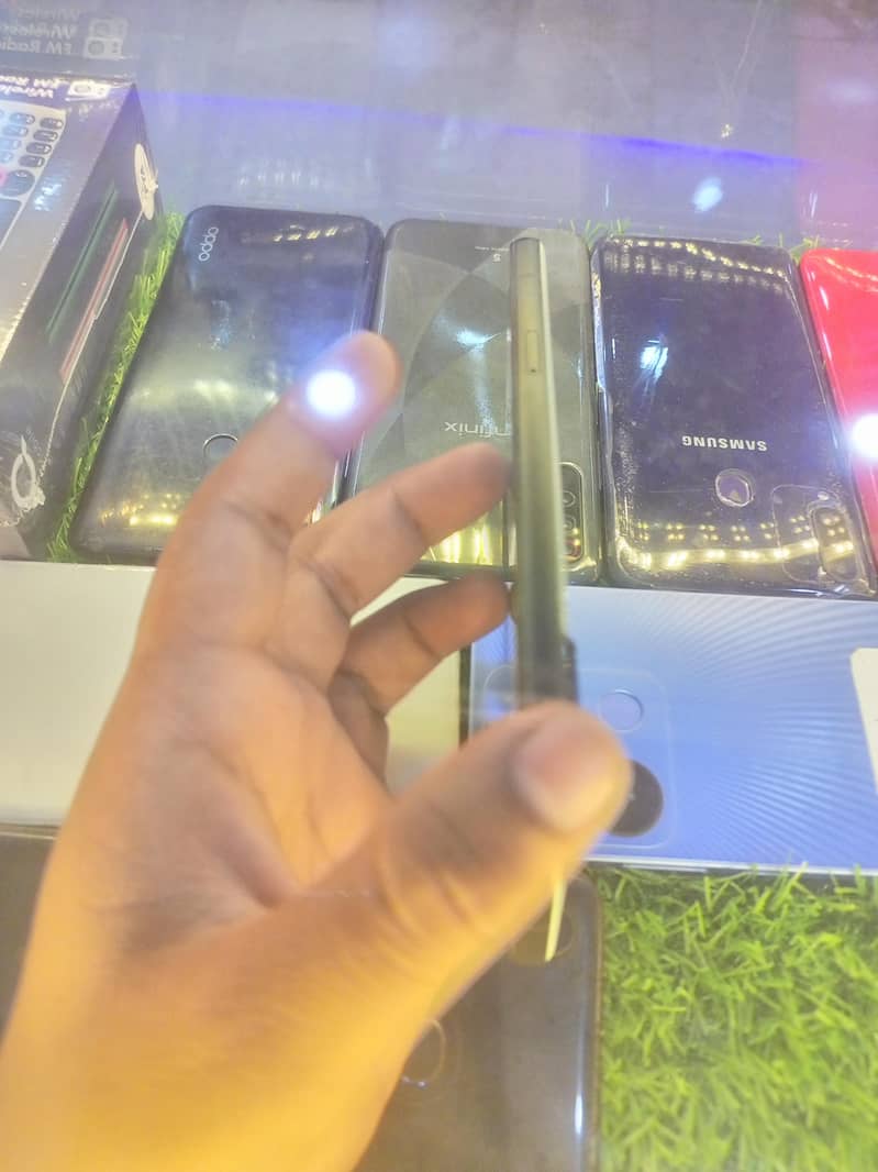 Google Pixel 6a 5