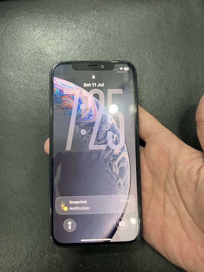 Apple iPhone 12 1