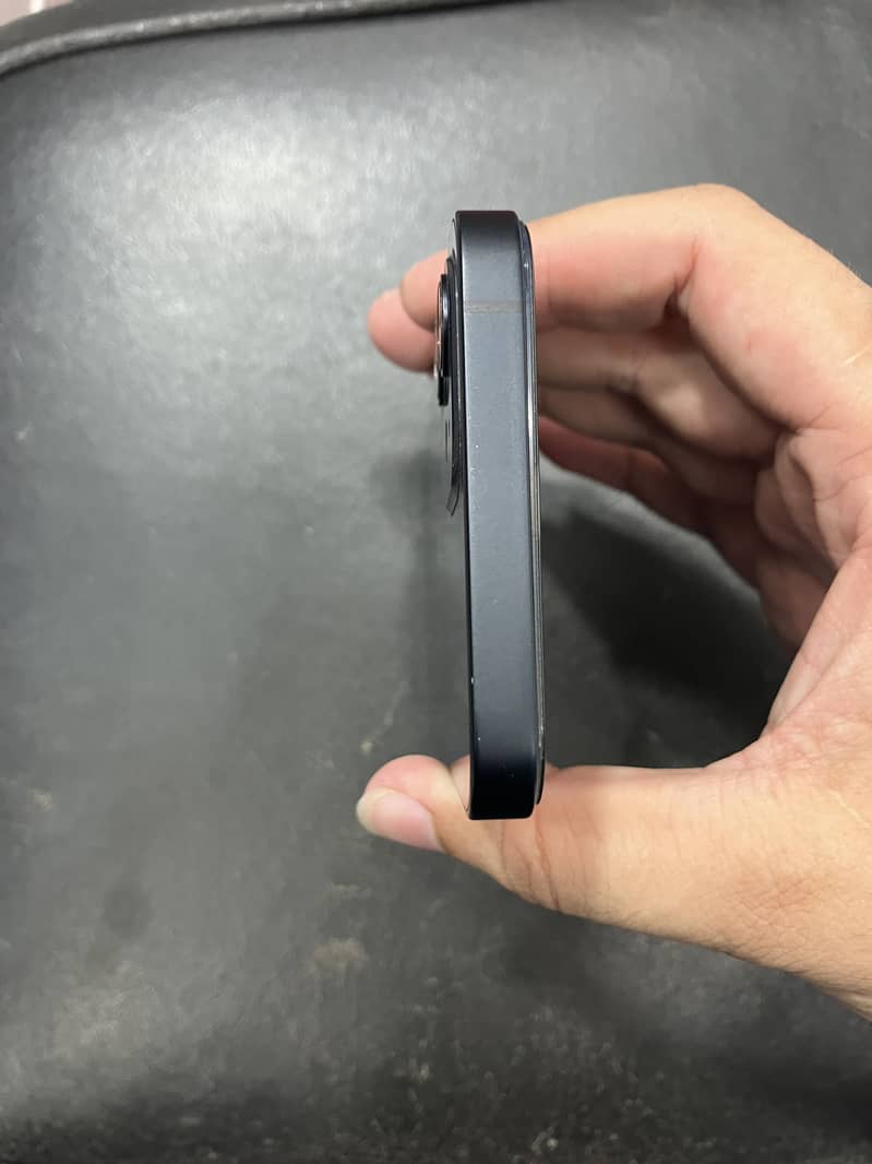 Apple iPhone 12 5