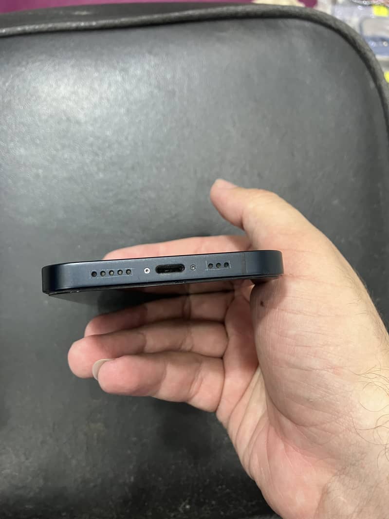 Apple iPhone 12 6
