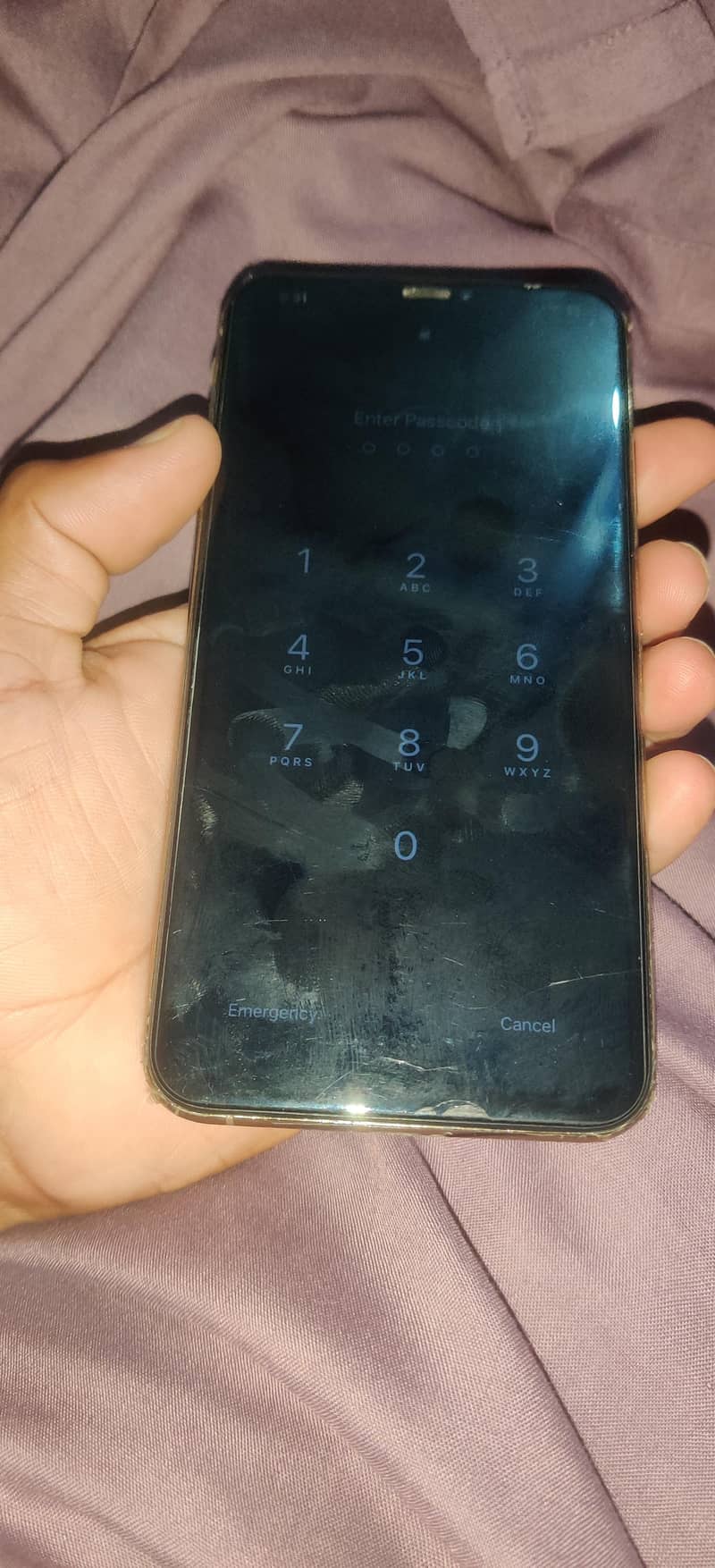iphone xs max 4