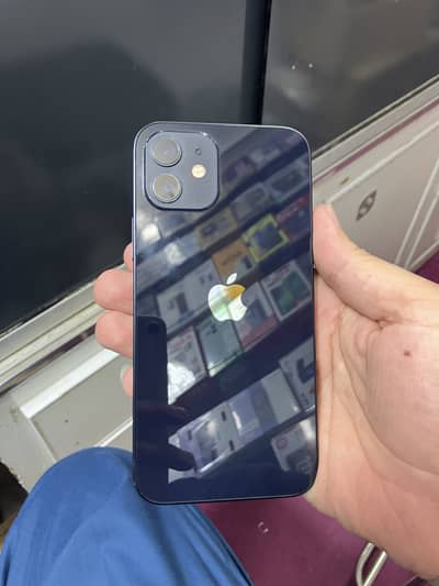 Apple iPhone 12