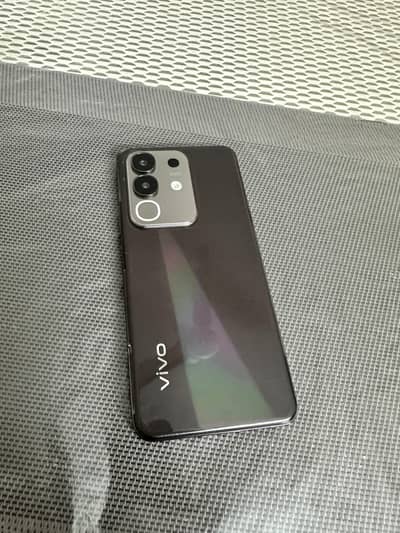 Vivo Y29