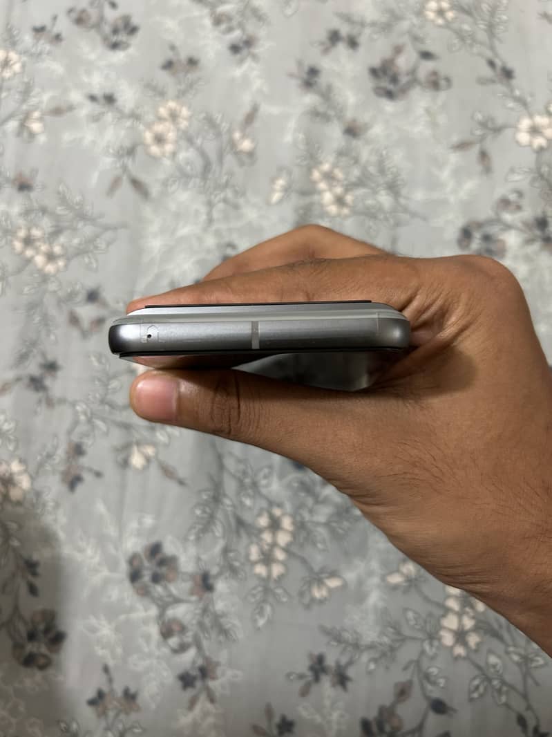 GOOGLE PIXEL 8 3