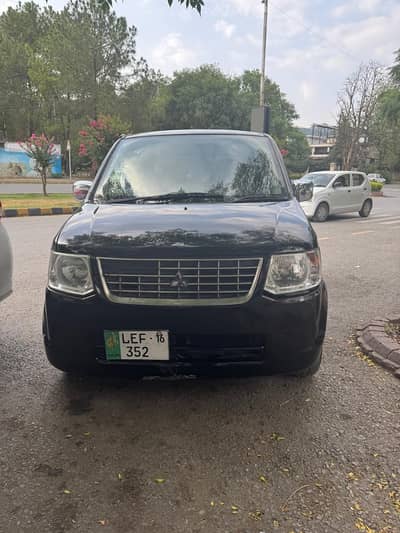 Mitsubishi Ek Wagon 2013