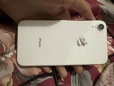 Apple iPhone XR