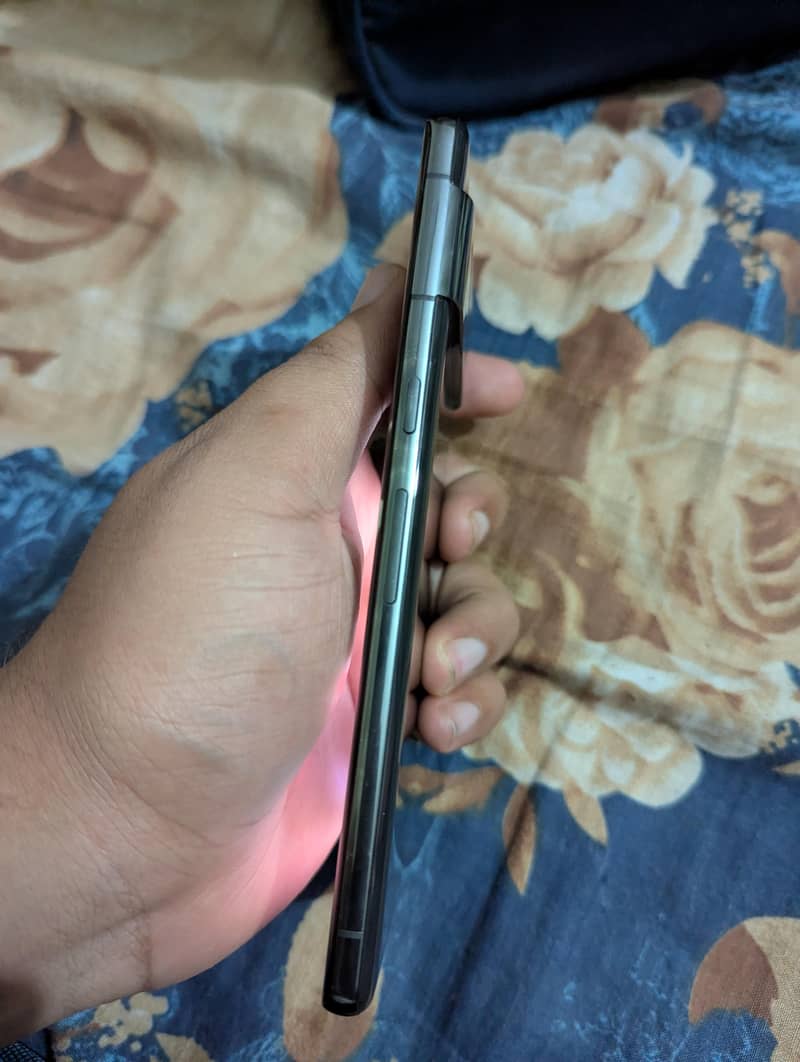 Google Pixel 7 Pro 2