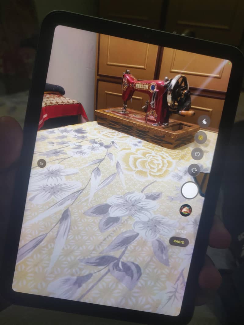 ipad mini 6 with box 3