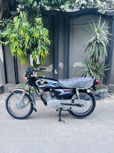 Honda 125 2025 model 10/10 total original bike best for 2026