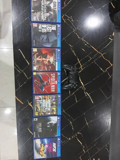 ps4 games and one orignal controller in negotiable price