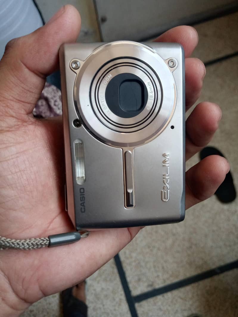 Digital camera for Retro 3
