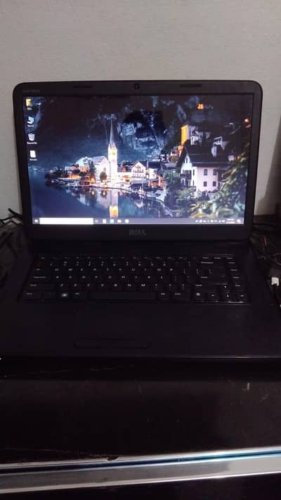 Dell laptop  17inch Window 10