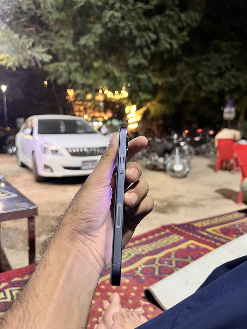 Apple iPhone 12 0