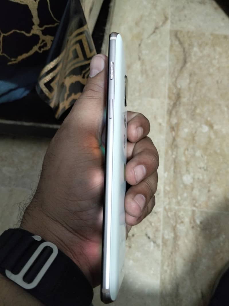 One Plus 6 3