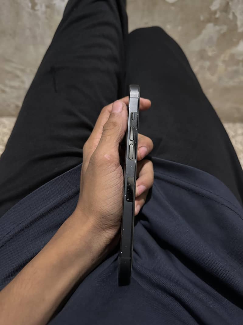 iphone 14 pro 4