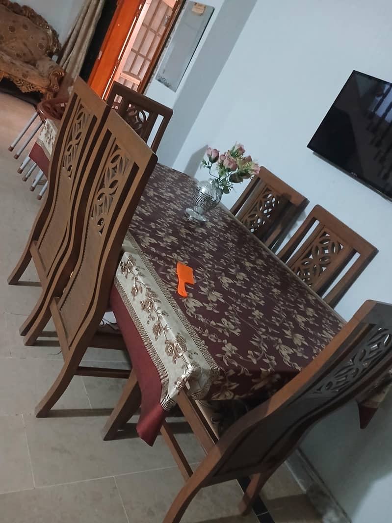 dining table 0
