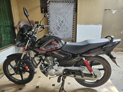 HONDA CB 125 F