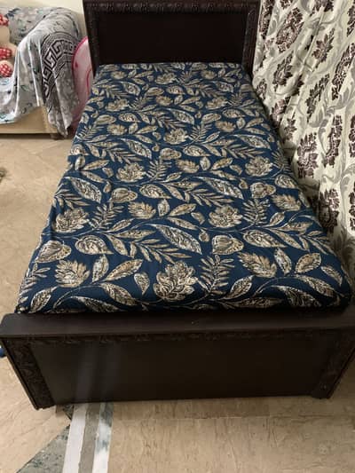 2 Single Bed with Side Table for Sale