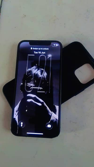 Apple iPhone 12