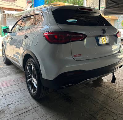 MG HS 2021
