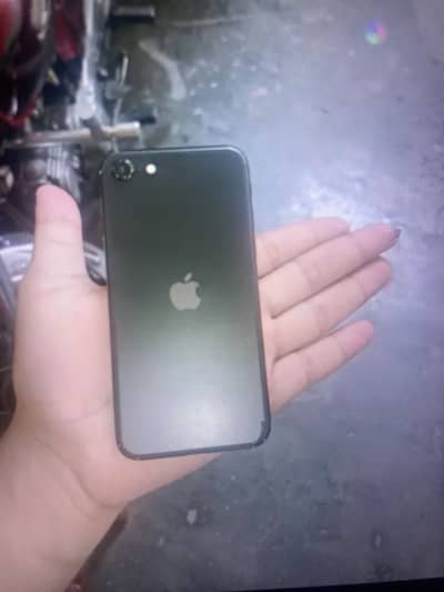 Apple iPhone SE