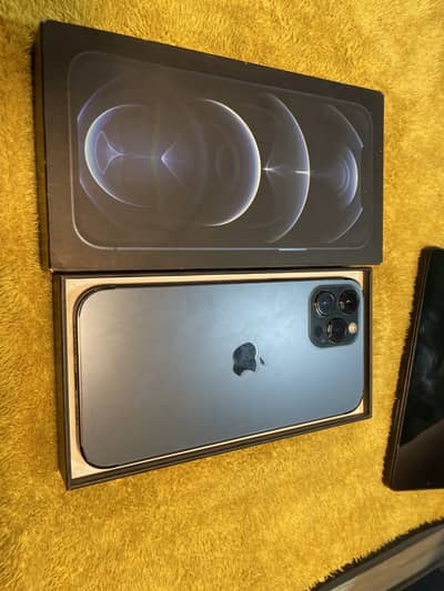 Iphone 12 pro max 10/0