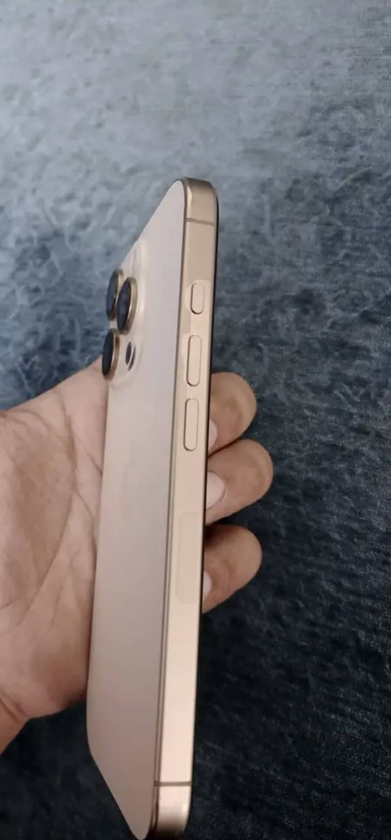 Apple iPhone 16 Pro 7
