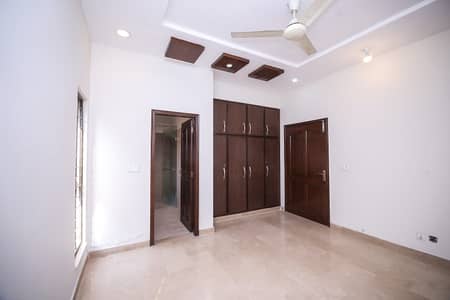 Dha 9 Town 5 marla For Rent