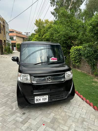 Honda N Box Custom 2017 almost total genuine