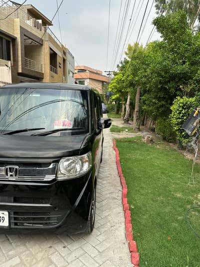 Honda N Box Custom 2017 almost total genuine